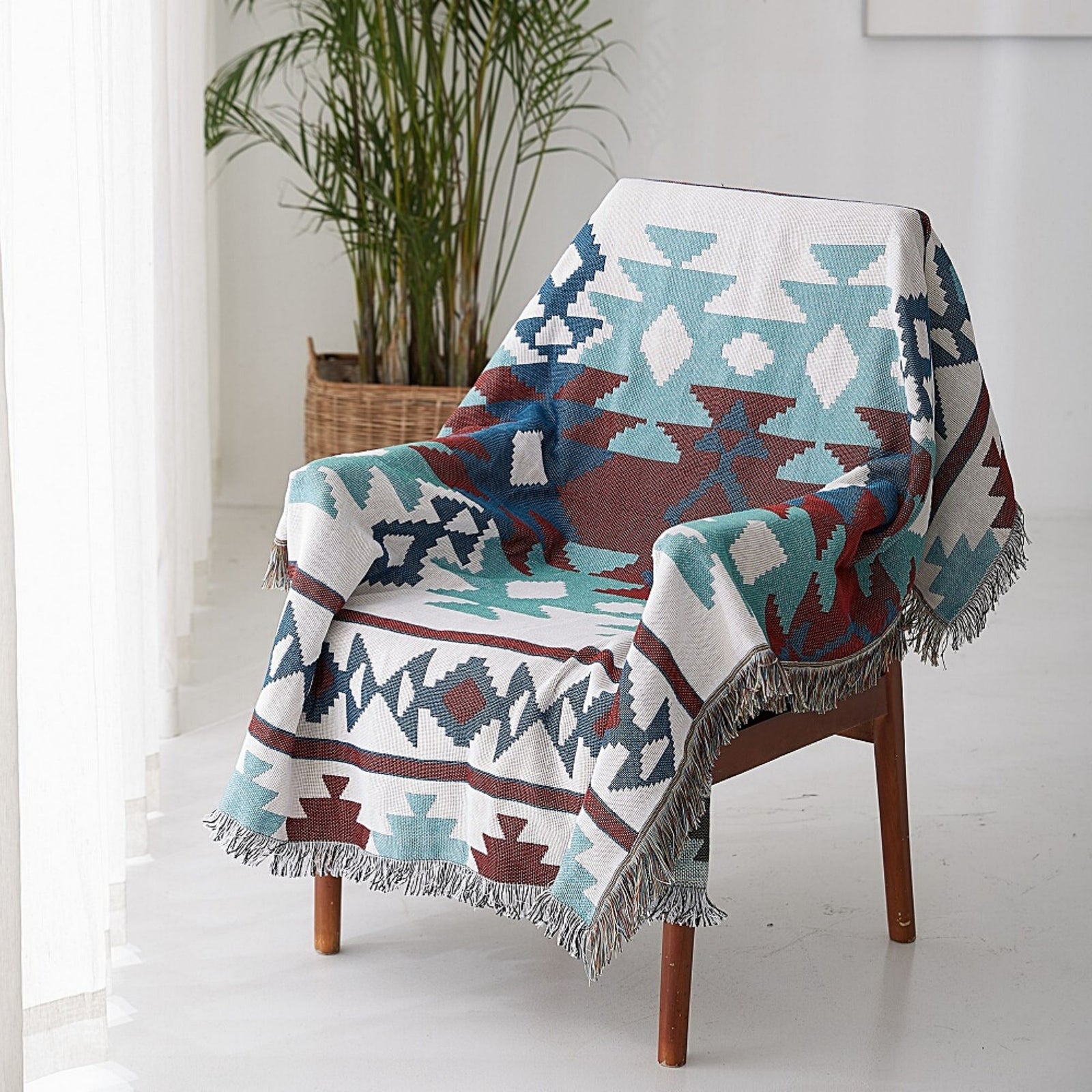 Aztec Throw Blanket - ESSENTIAL STOCKIST 130cm x 160cm ESSENTIAL STOCKIST